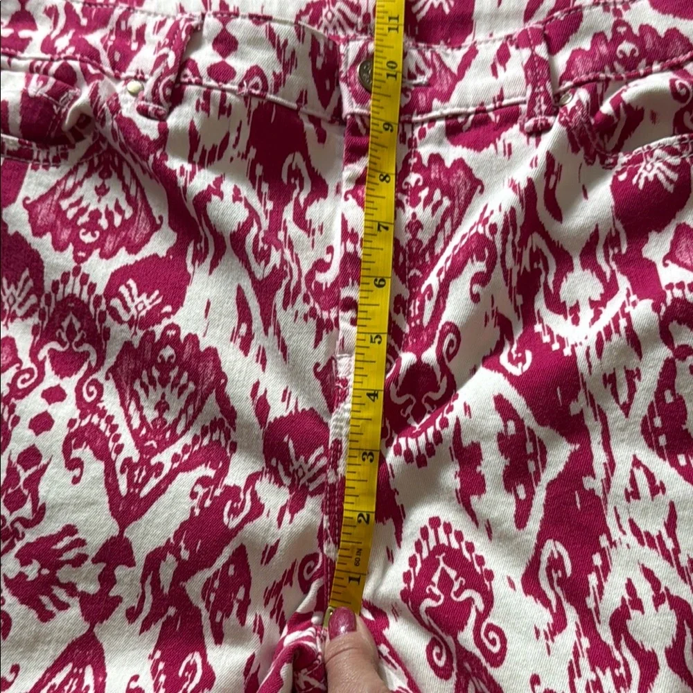 Chico’s Fuchsia and White Patterned Crop Jeans Size 8 (Chico’s 1)
